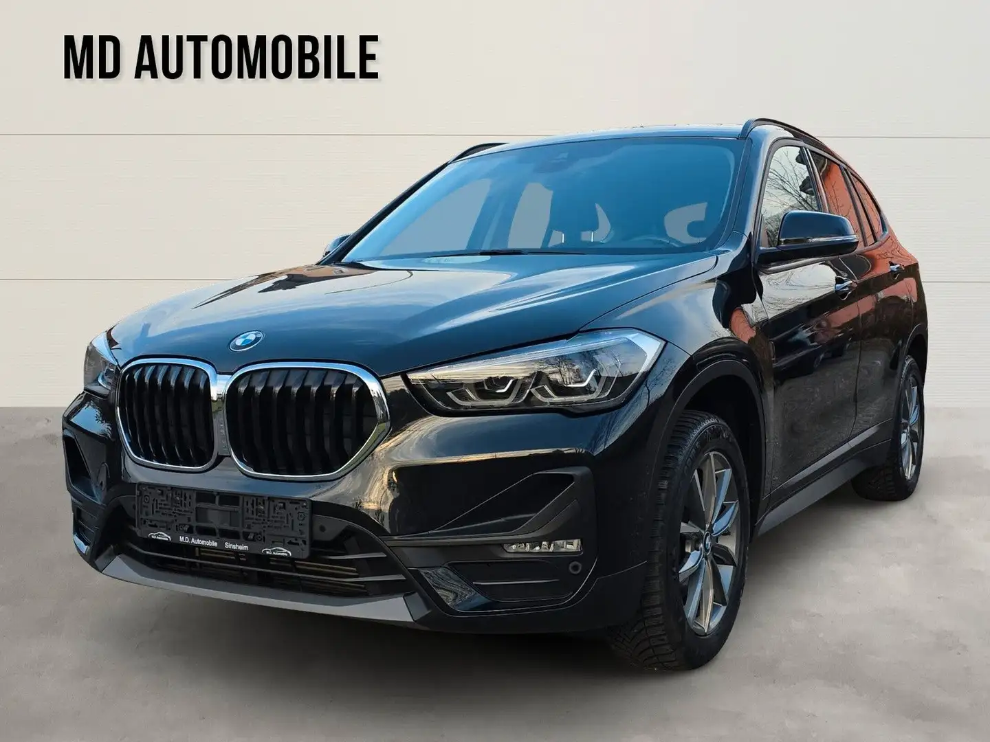 BMW X1 sDrive18d LED Navi Schwarz - 1