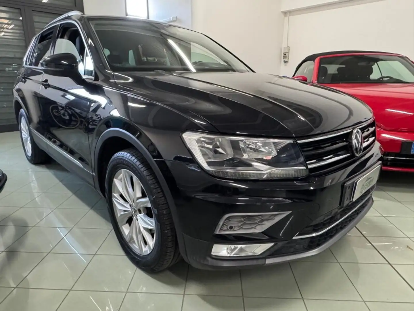Volkswagen Tiguan Tiguan 2.0 TDI 4MOTION Business Technology Noir - 1