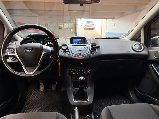 Ford Fiesta view 7