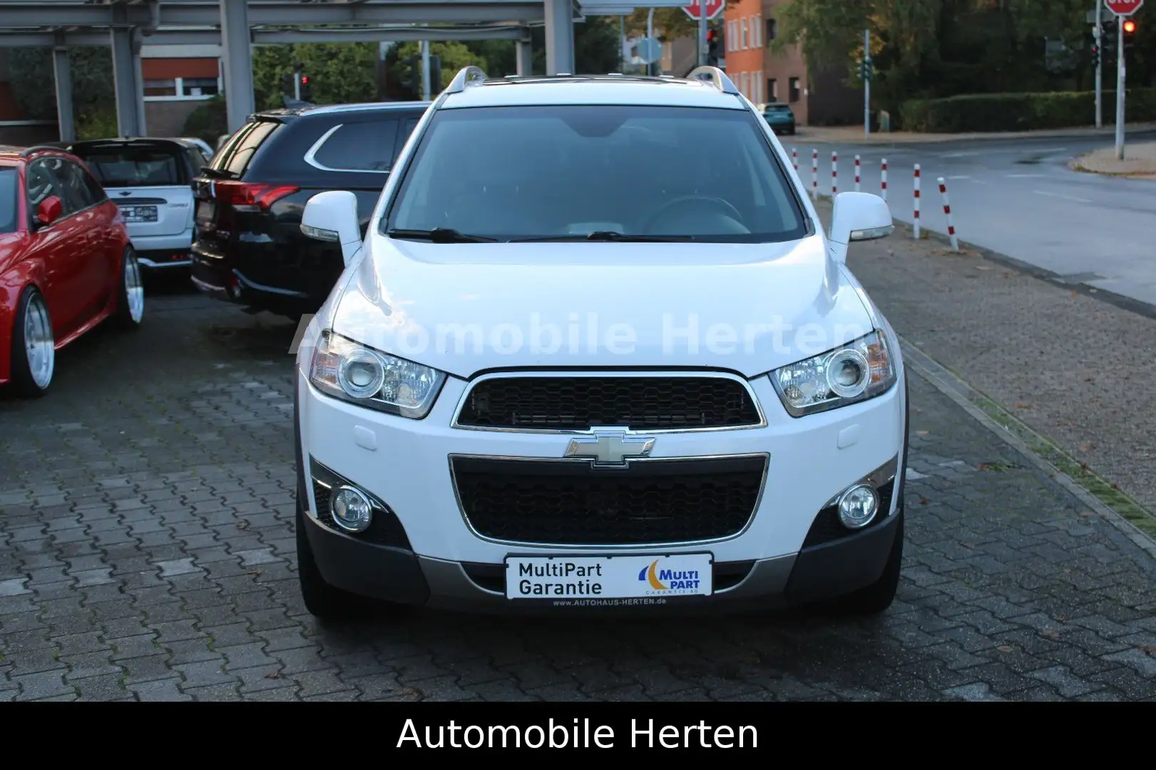 Chevrolet Captiva 2.2 D LTZ 4WD*7SITZER*LEDER*NAVI*RFK! Weiß - 2