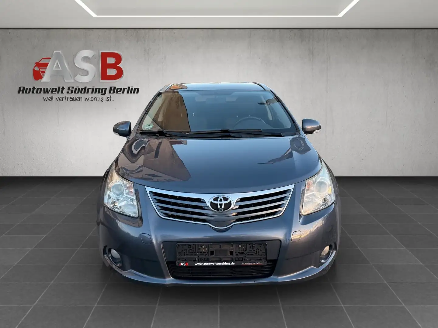Toyota Avensis 1,8 Kombi Edition*2.Hand*Navi*Kamera Blau - 2