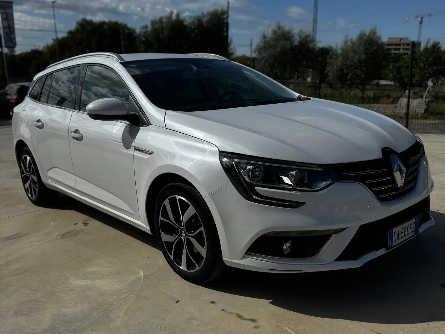 Renault Megane Megane Sporter 1.3 tce Duel2 140cv edc fap Blanc - 1