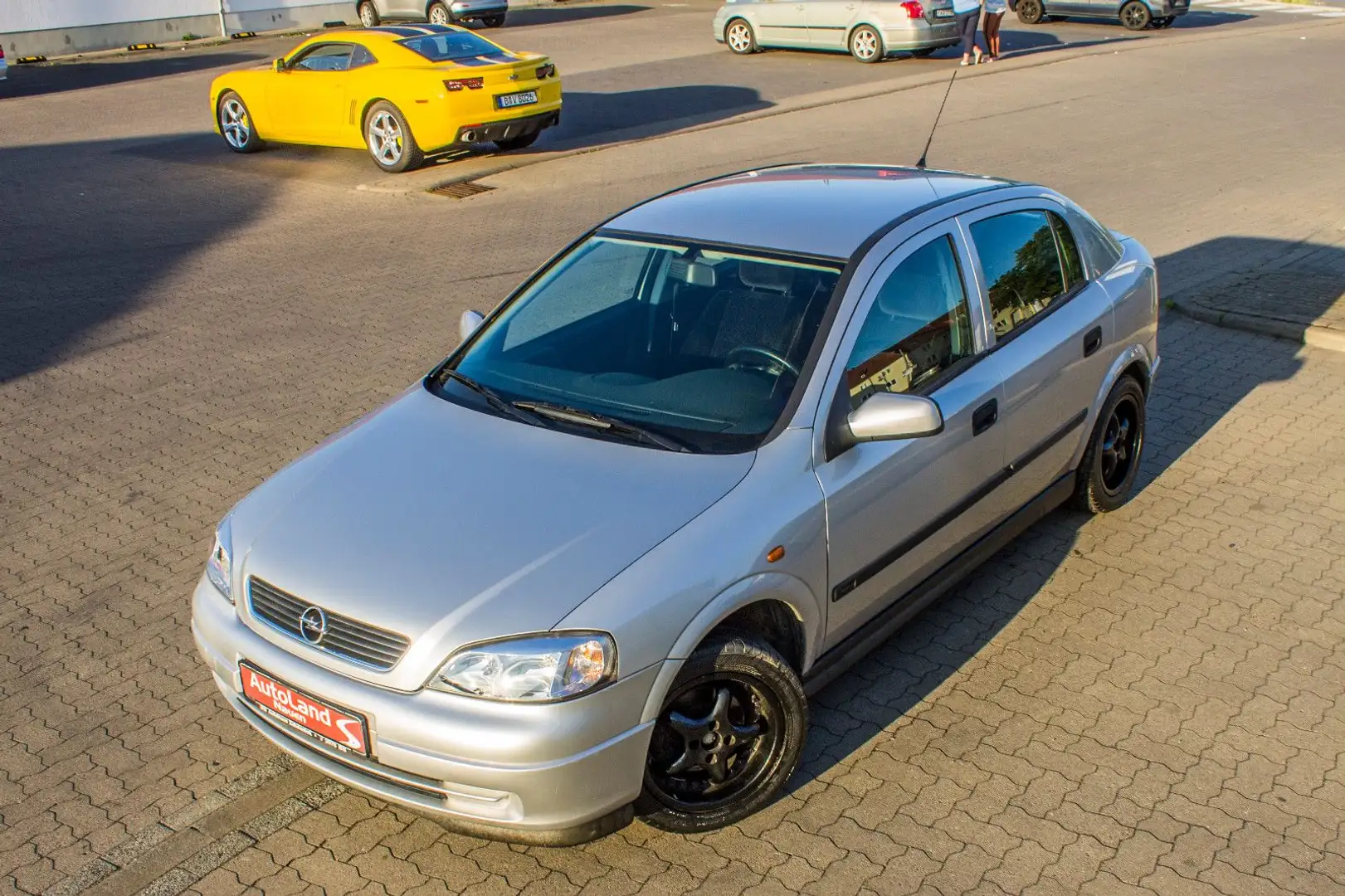 Opel Astra +1 Hand+nur 73000 km+neu TÜV+NR60 Silber - 1