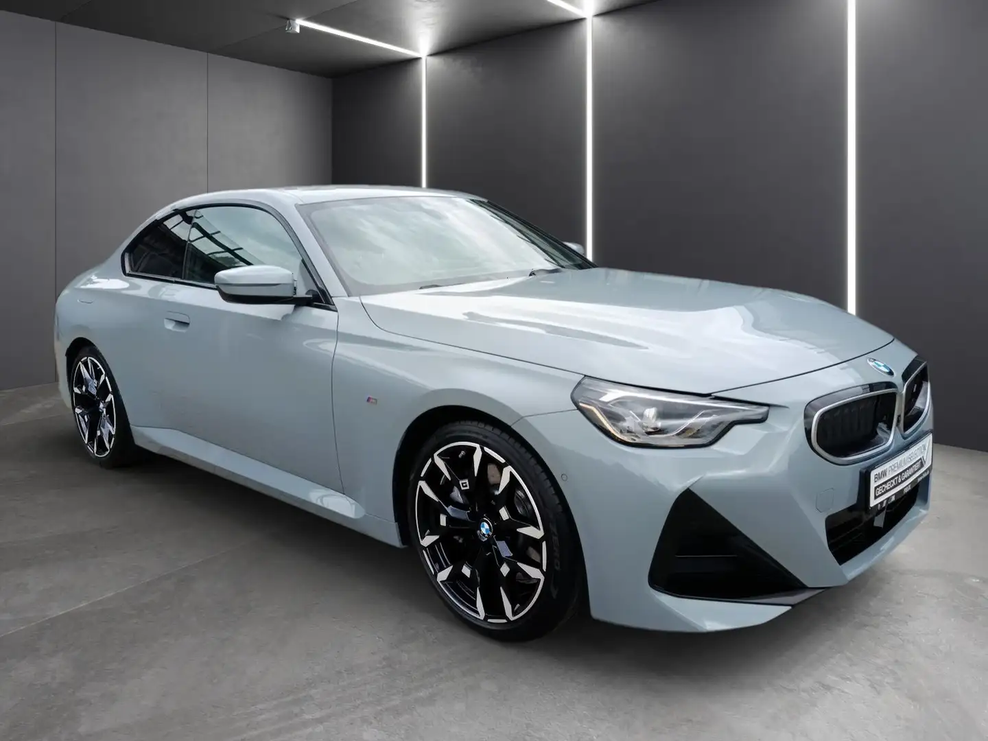 BMW 230 i Coupé+M SPORTPAKET+ANH.KUPPL.+19"ALU Grau - 2