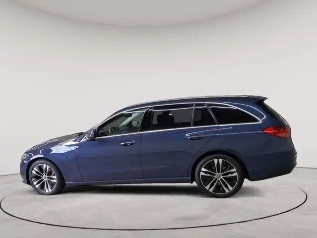 Mercedes-Benz C view 6