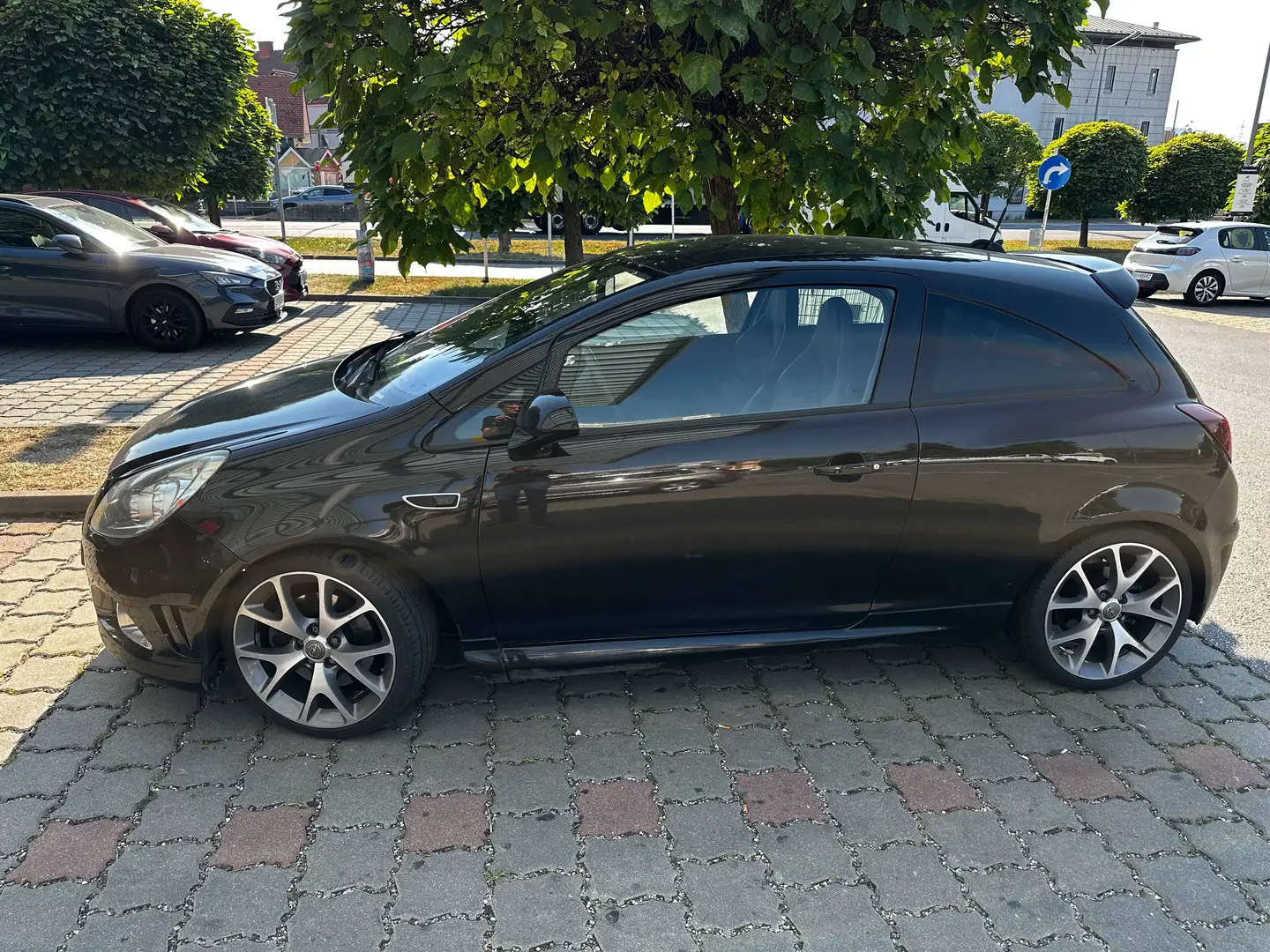 Opel Corsa Corsa 1,6 OPC OPC Schwarz - 2