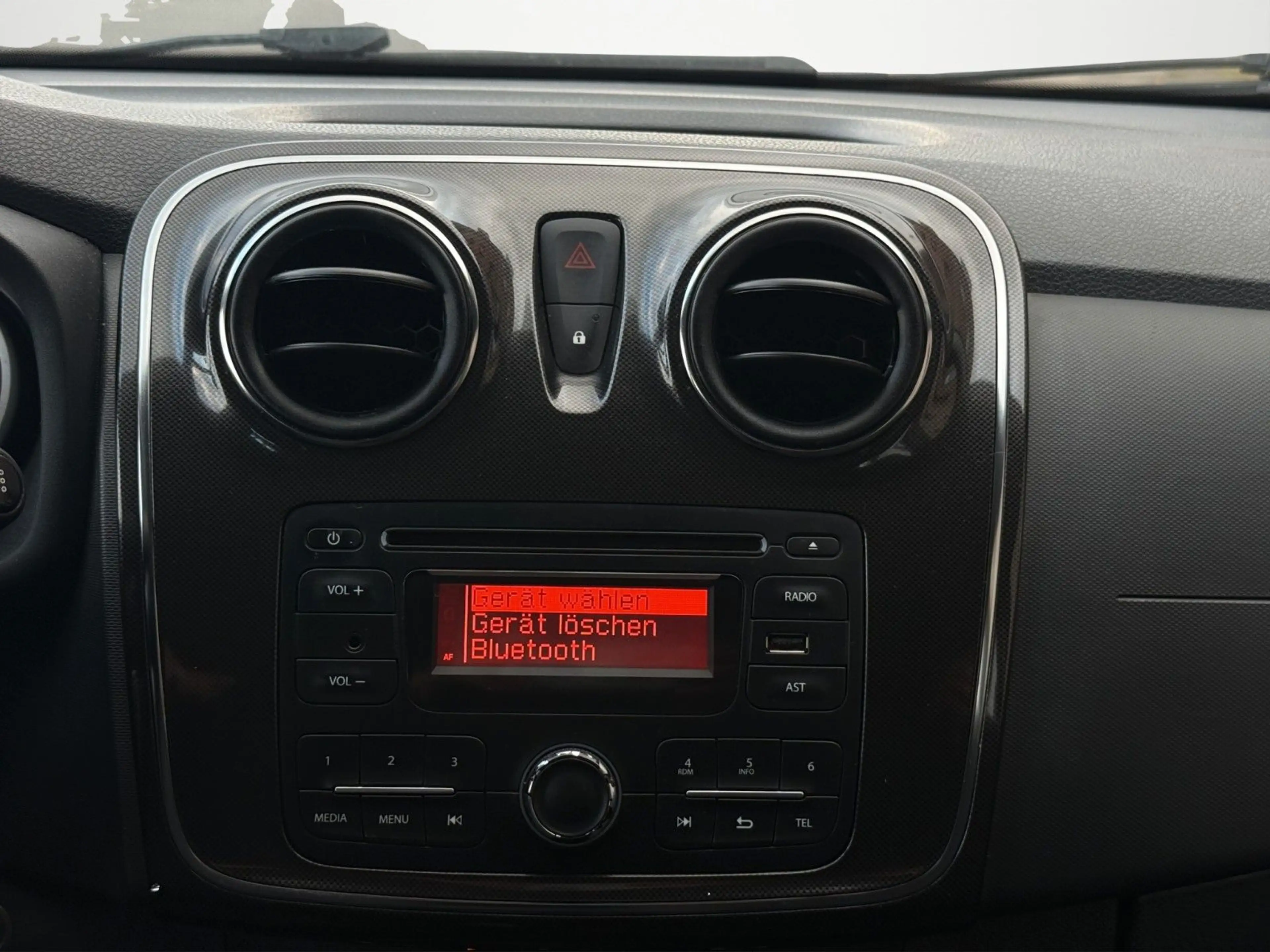Dacia Sandero II Laureate/Nur 48tkm/Klima/Bluetooth — photo 12