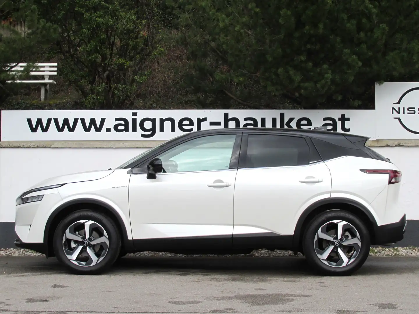 Nissan Qashqai 1,5 VC-T e-Power Edition 50 Weiß - 2