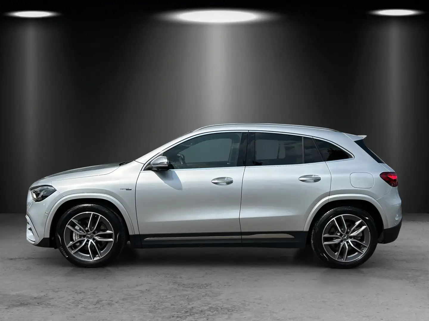 Mercedes-Benz GLA 35 AMG GLA 35 Premi+ DISTRO Perf.Sitze AHK Standhz Pano Silber - 2