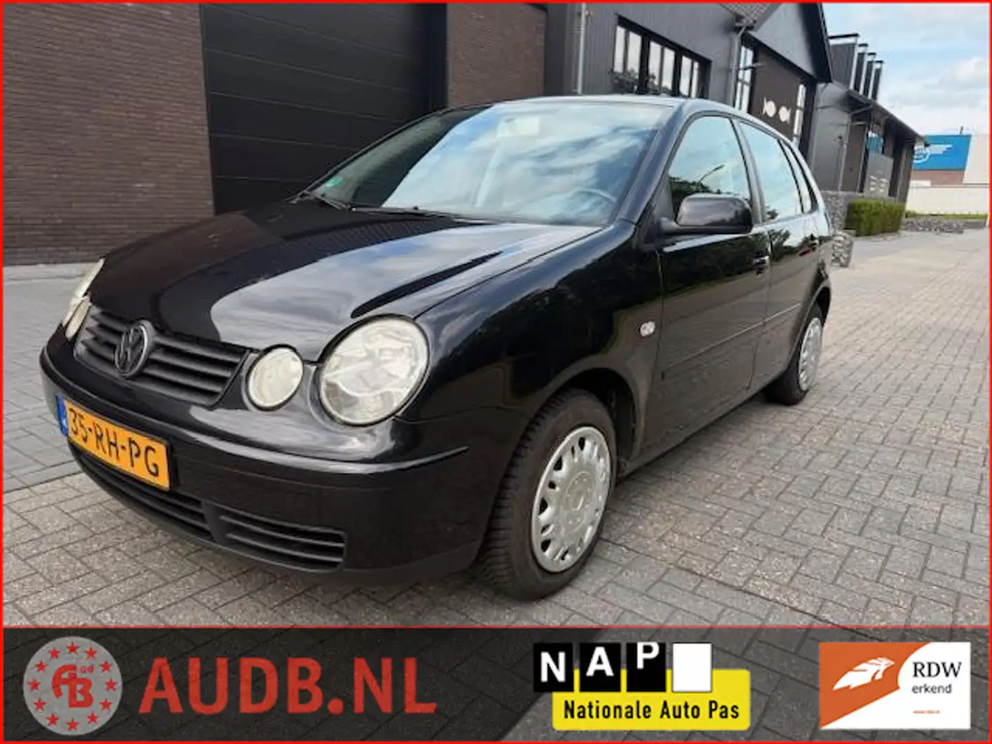 Volkswagen Polo 1.4-16V Turijn | 5 DEURS| AIRCO|APK TOT FEBR.2026| Zwart - 1