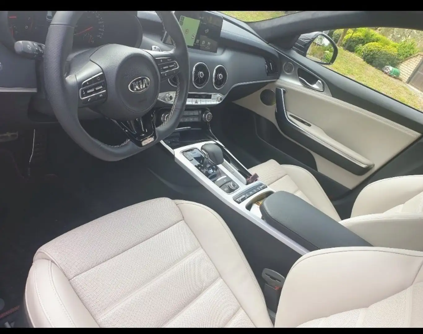 Kia Stinger 3.3 t-gdi GT awd 370cv auto Argento - 2