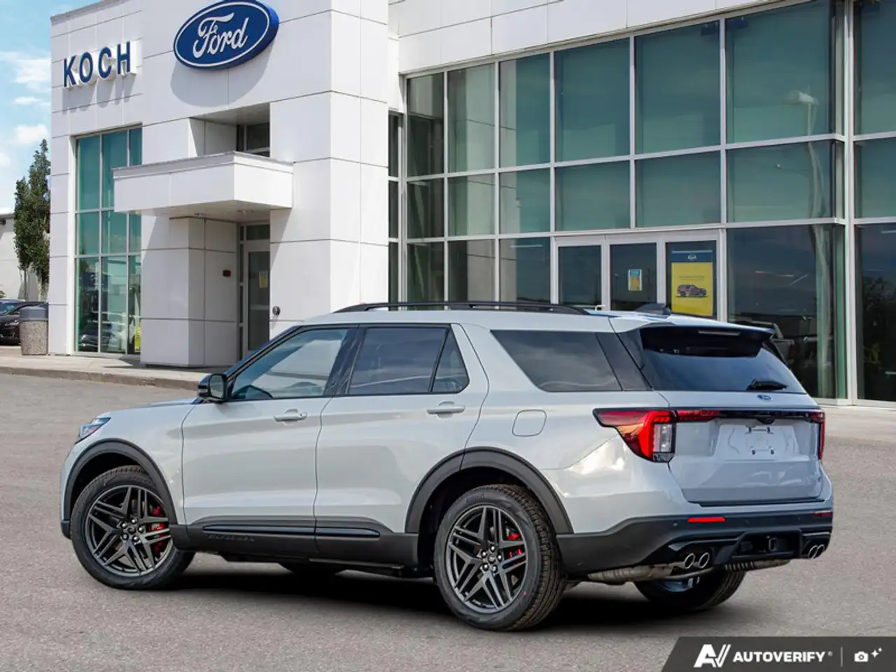 Ford Explorer photo Ford Explorer