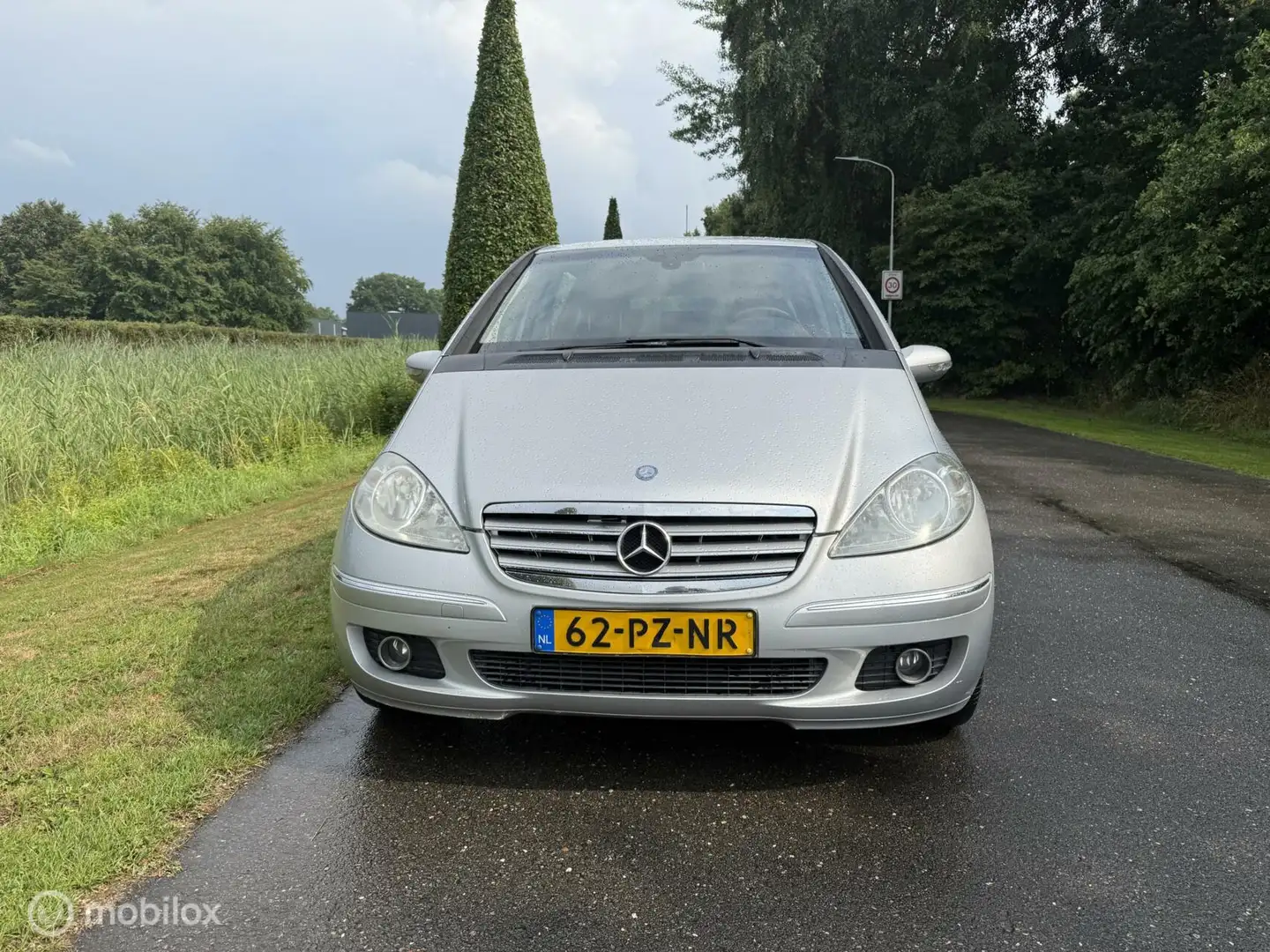 Mercedes-Benz A 150 Avantgarde Grijs - 2