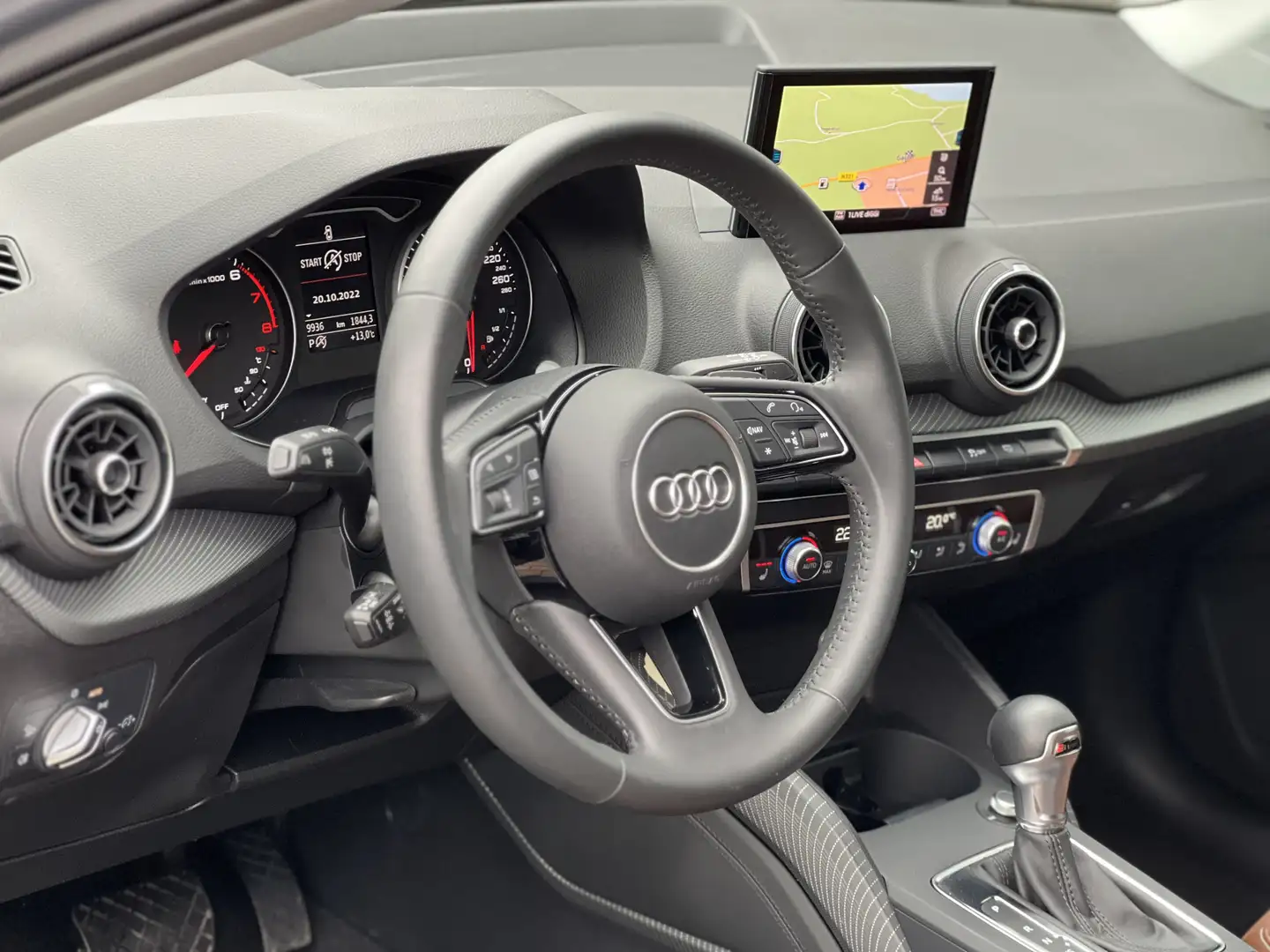 Audi Q2 35 TFSI CoD Sport Pro Line | Stoelverwarming | LED Zilver - 2