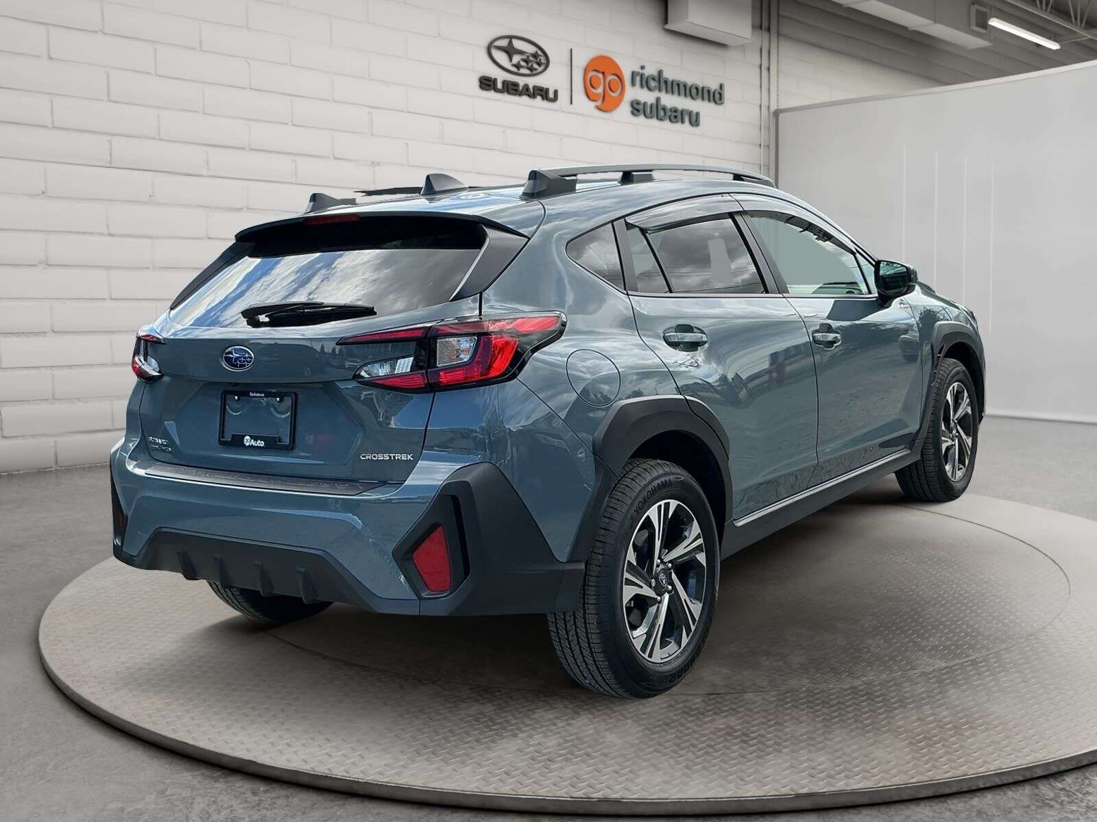 2025 Subaru Crosstrek OFFSHORE BLUE | BC CAR | NO ACCIDENTS | Touring — снимка 1
