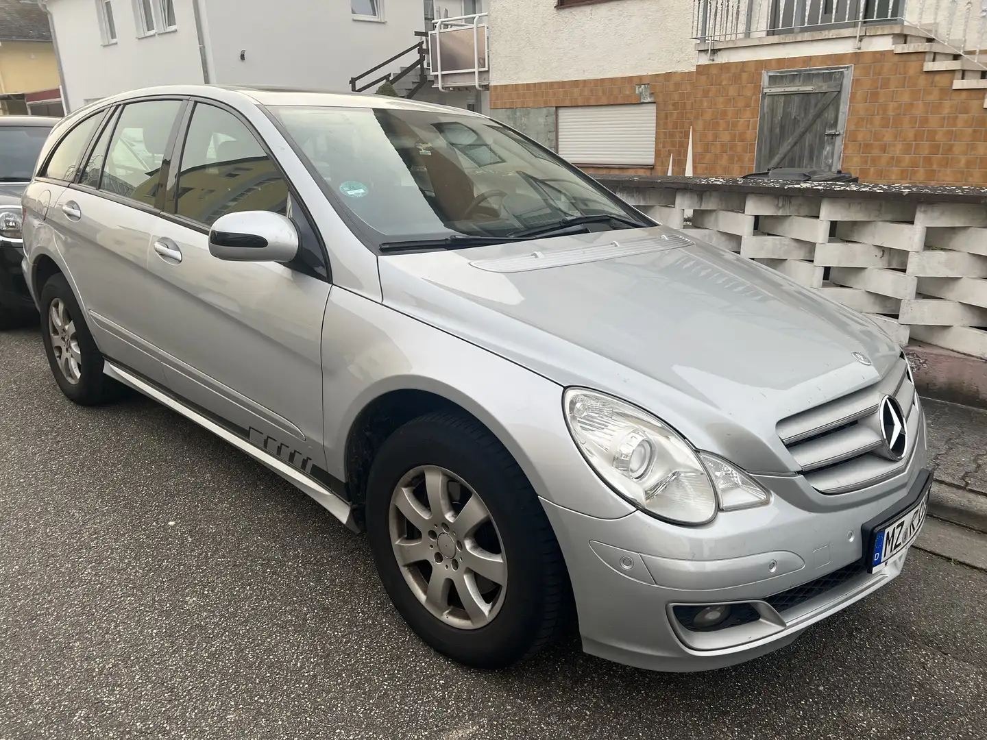 Mercedes-Benz R 350 R 350 L 4Matic 7G-TRONIC Grau - 2