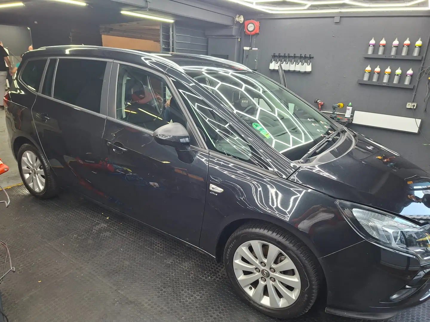 Opel Zafira Tourer Zafira Tourer 1.4 Turbo Edition Schwarz - 1