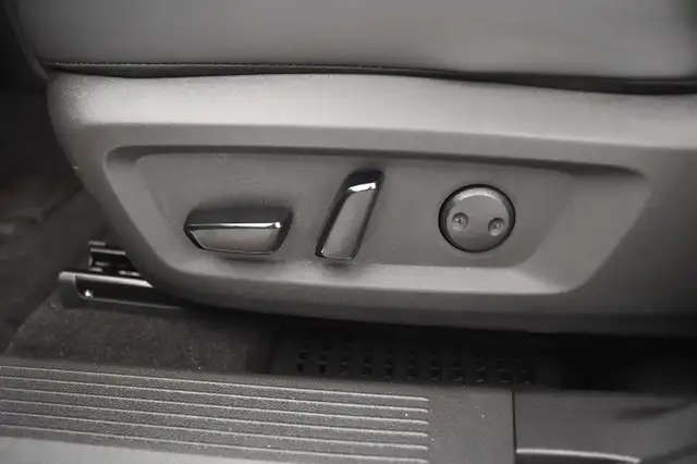 Nissan X-Trail view 16