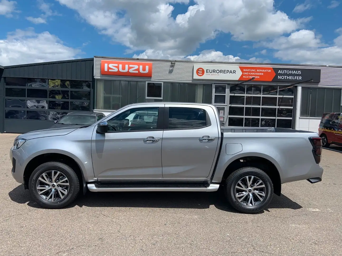 Isuzu D-Max Double Cab 4WD LSE Facelift Modell 24/25 Argintiu - 1