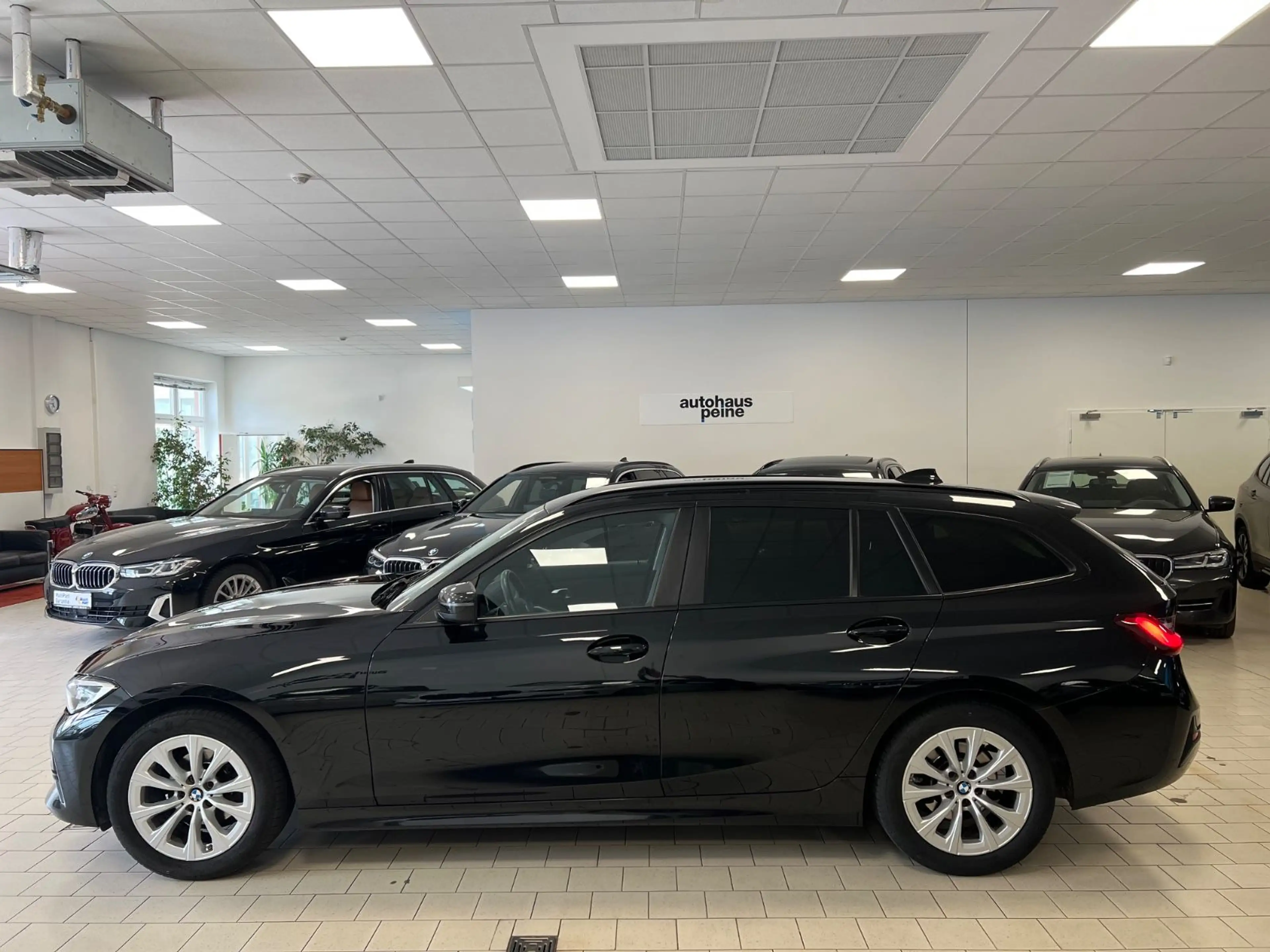 BMW 318 d Advantage Aut/Navi/SportSitze/KeyLes/Tempom — photo 7