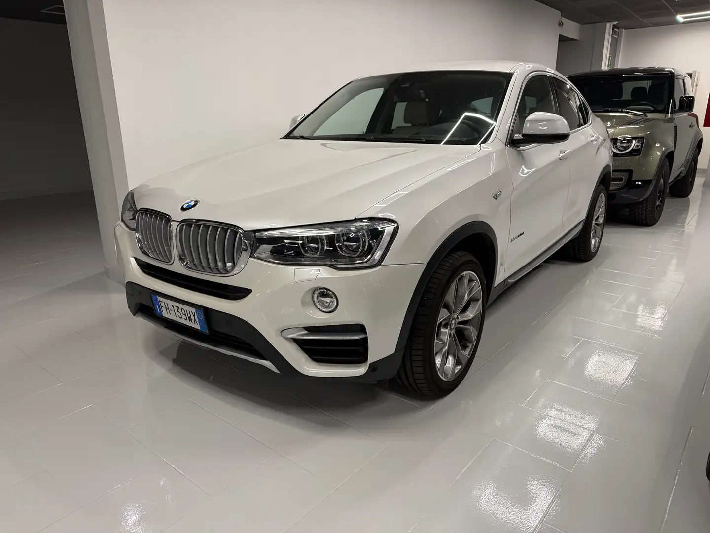 BMW X4 X4 xLine ADAPTIVE LIGHT GANCIO PELLE SEDILI REG E Белый - 1