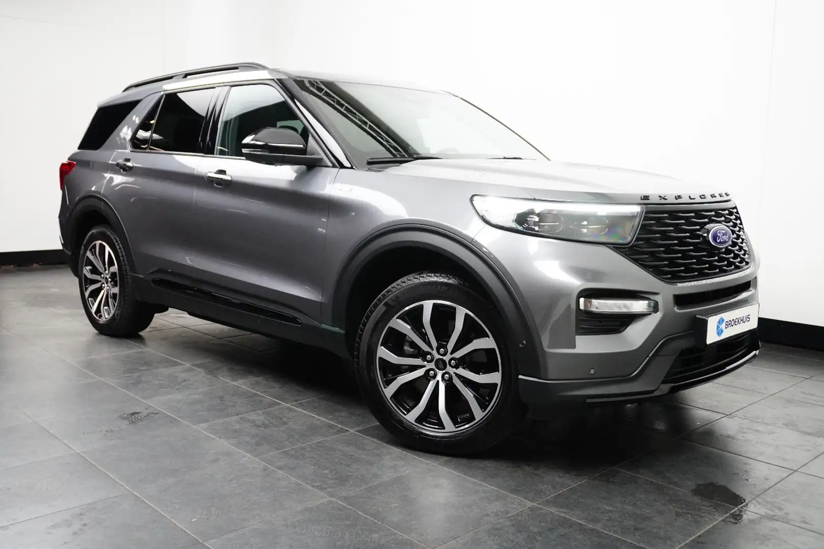 Ford Explorer 3.0 V6 457 pk E.B. PHEV ST-Line | Pano-dak | Stand Gris - 2
