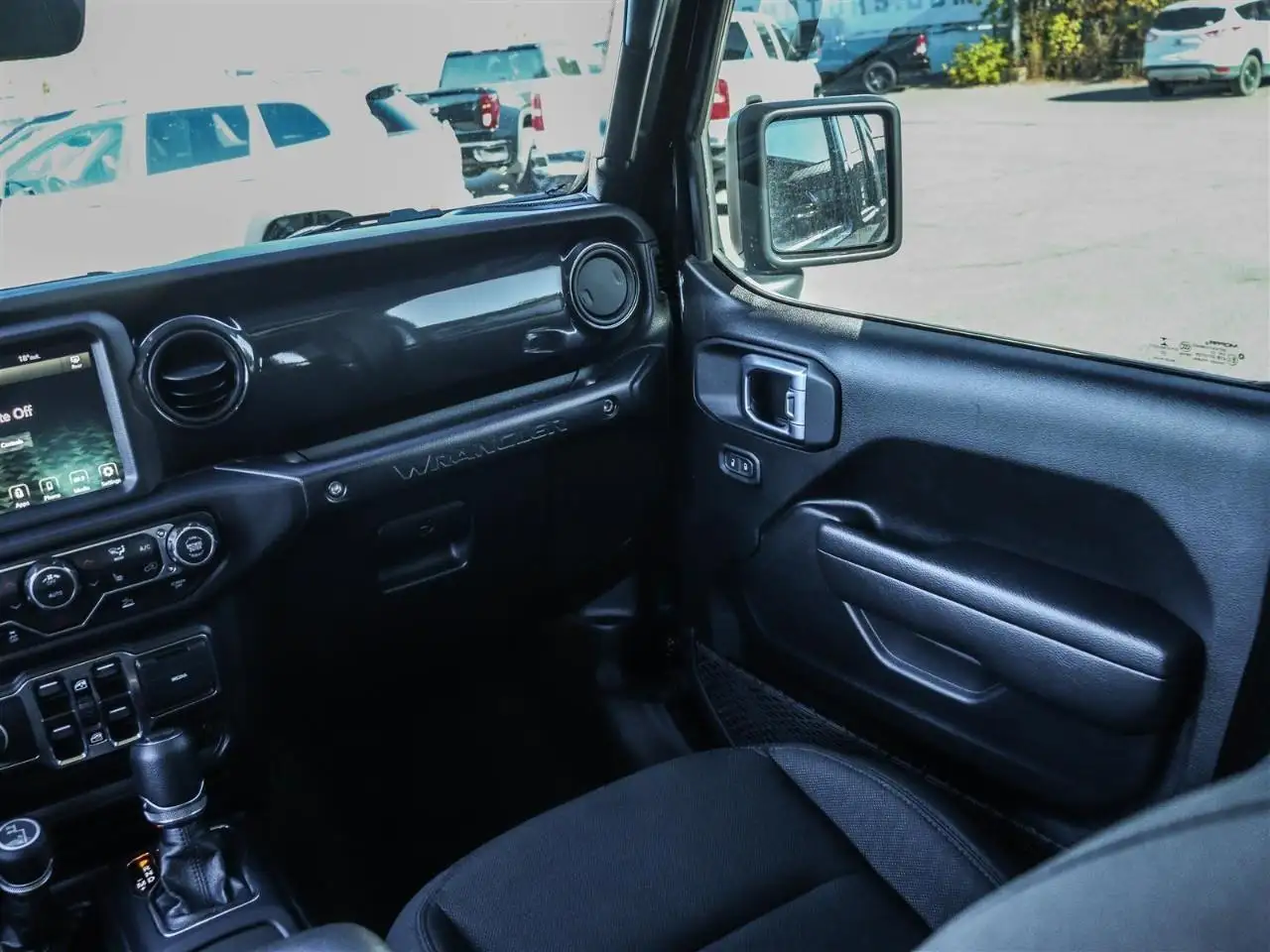 Jeep Wrangler снимка Jeep Wrangler