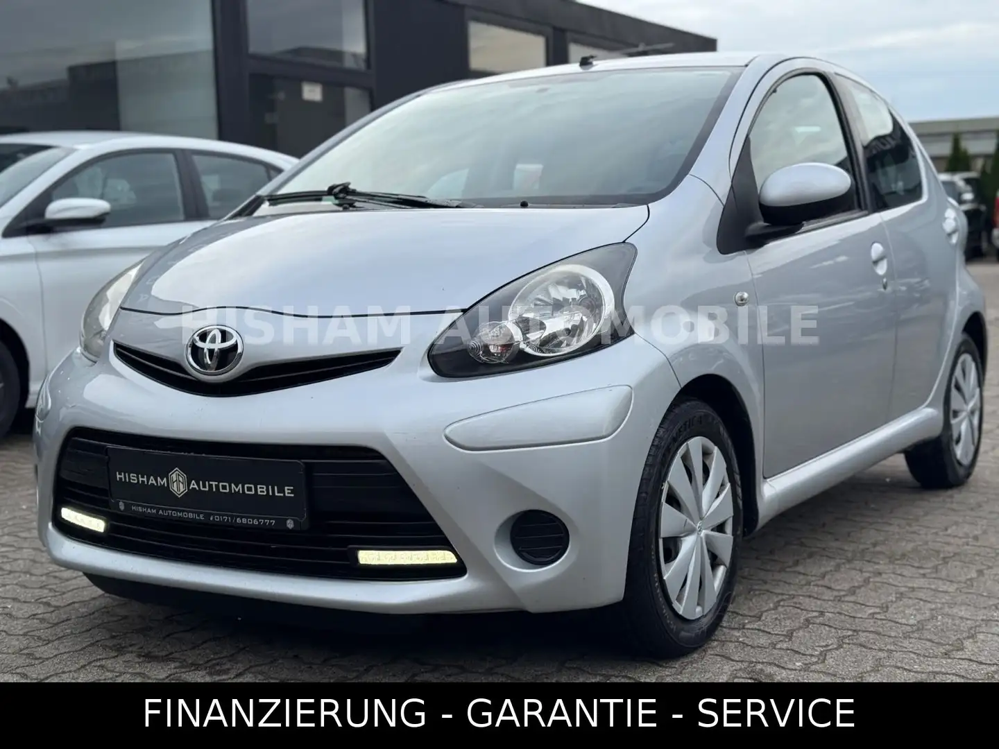 Toyota AYGO Cool Go/KLIMA/NAVI/ALLWETTER/TÜV NEU Argent - 1