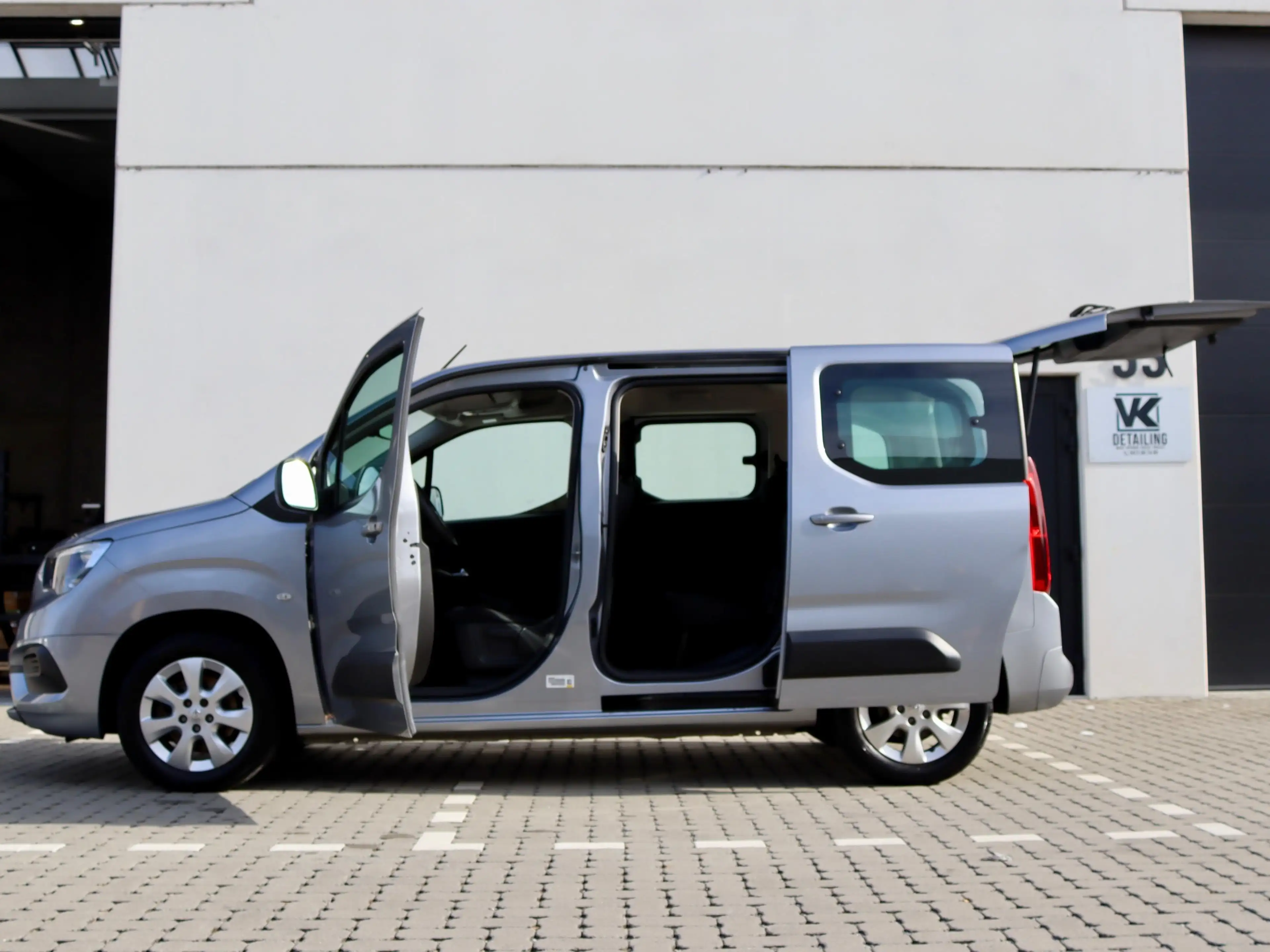 Opel Combo Life Combo Life 1.2 T L1H1 Edition S/S (EU6.3) — photo 14