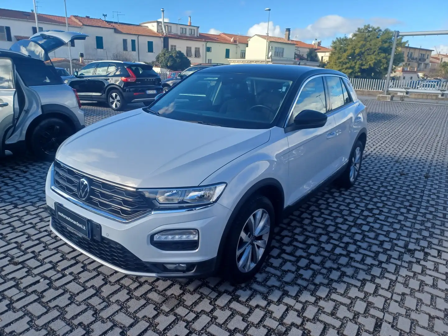 Volkswagen T-Roc 1.5 TSI DSG STYLE BLUEMOTION TECHNOLOGY Argent - 1