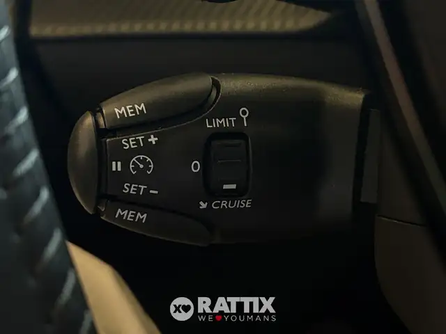 Peugeot 2008 view 13