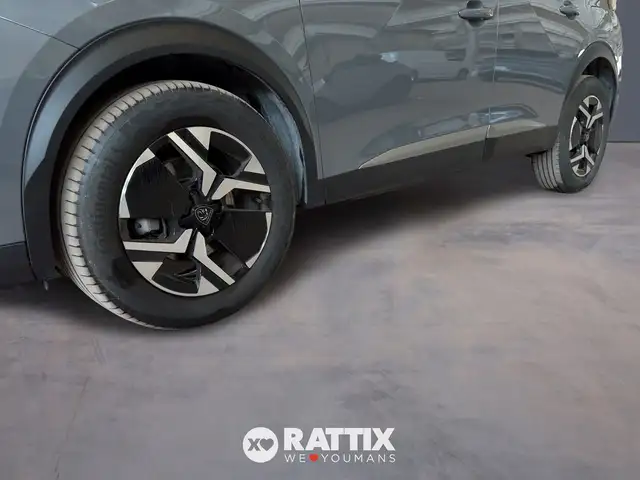 Peugeot 2008 view 4