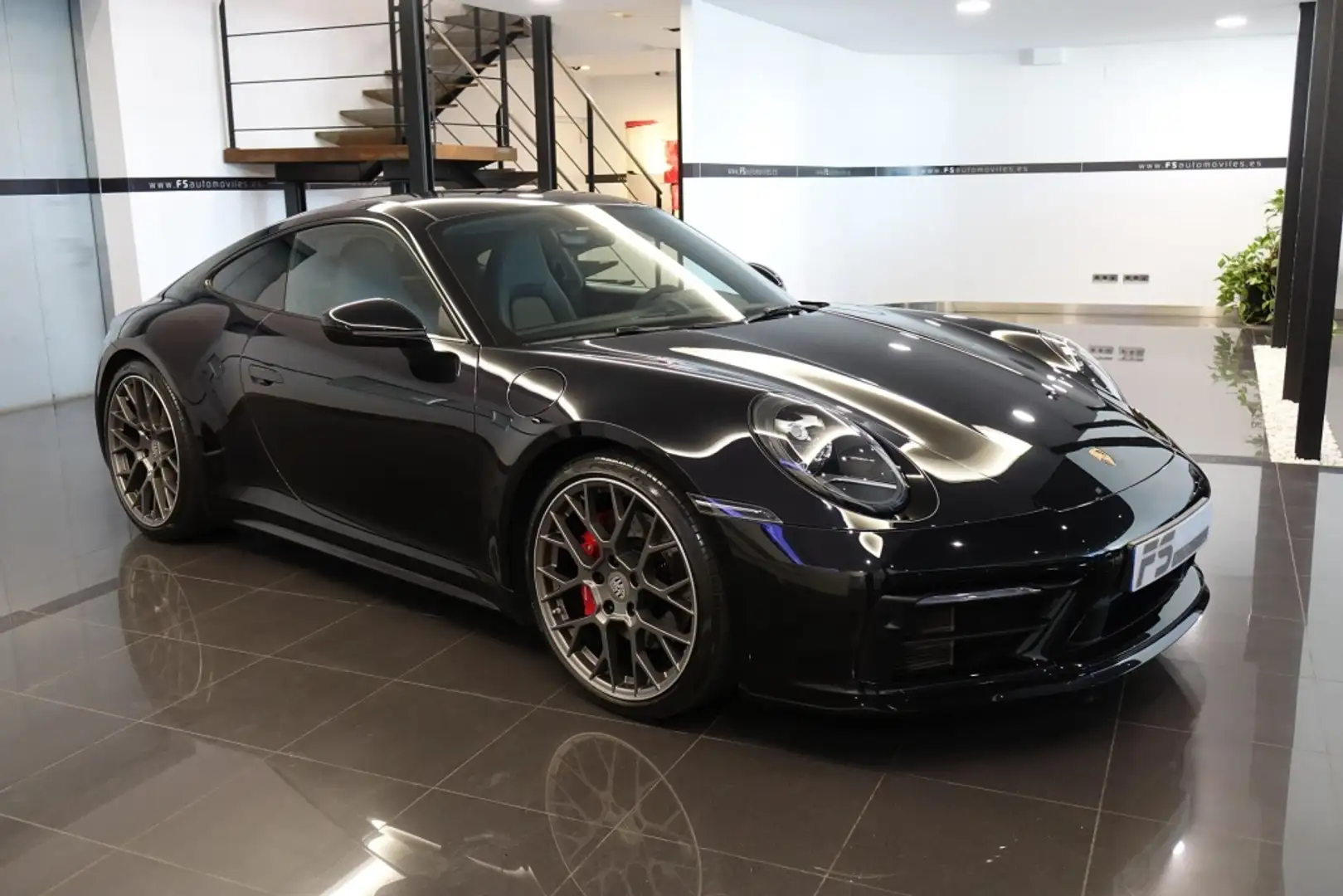 Porsche 992 Carrera S Coupé PDK Negro - 1