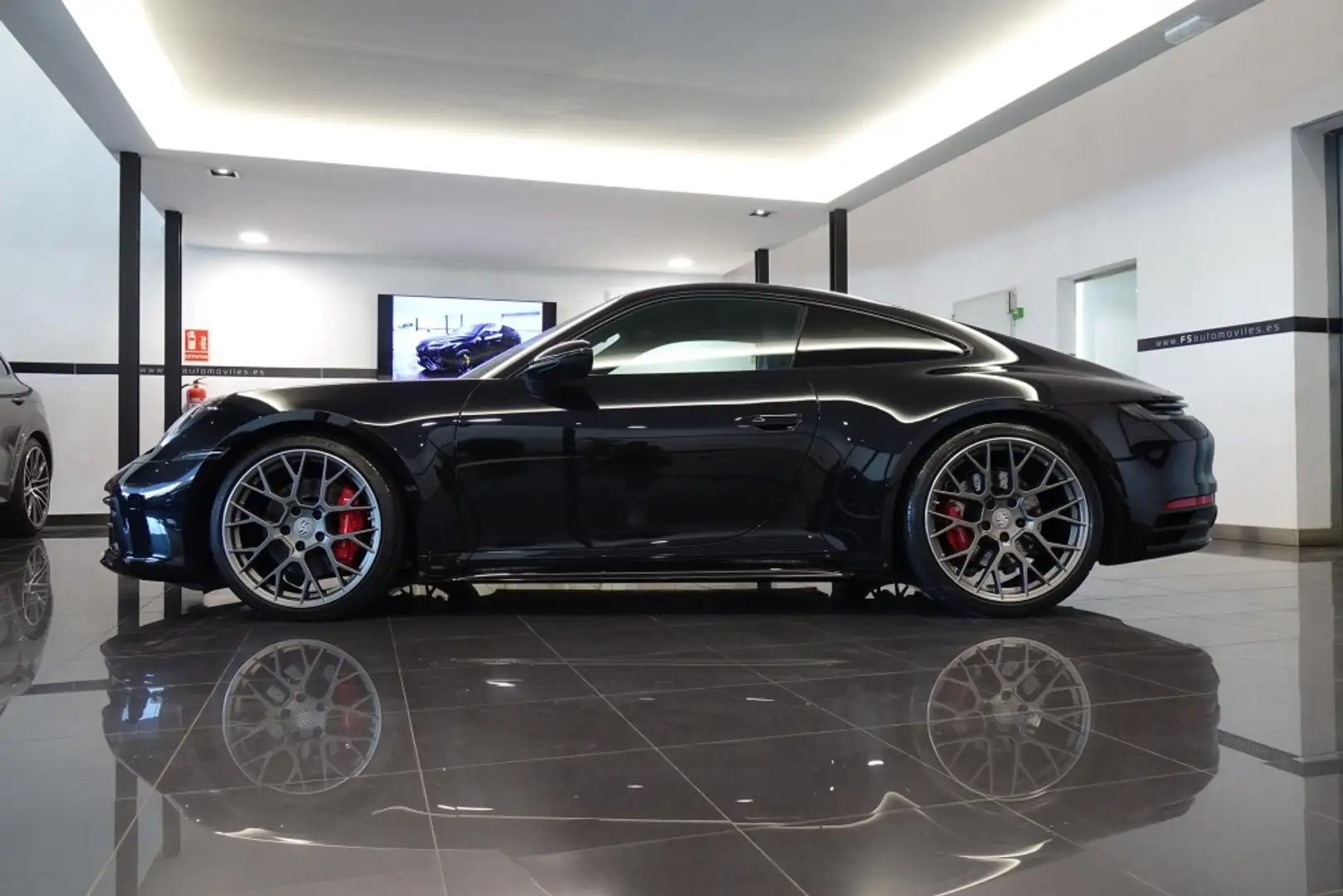Porsche 992 Carrera S Coupé PDK Negro - 2