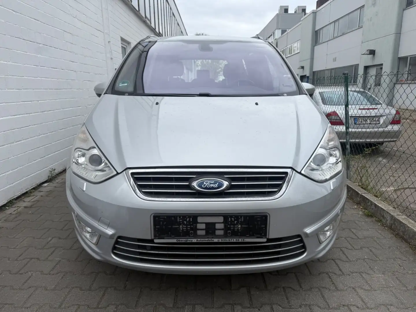 Ford Galaxy Titanium Silber - 2