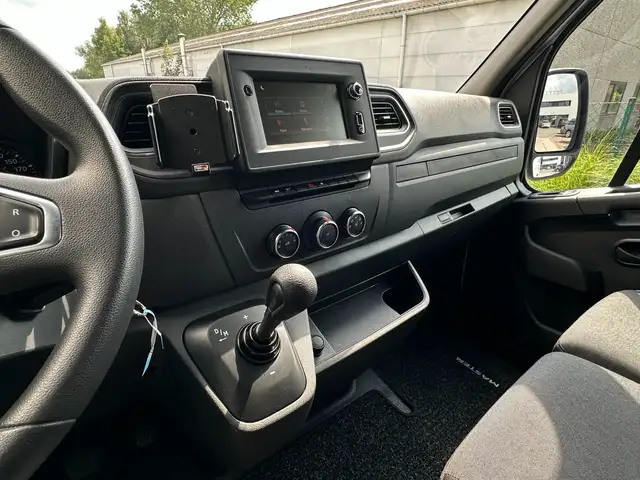 Renault Master view 8