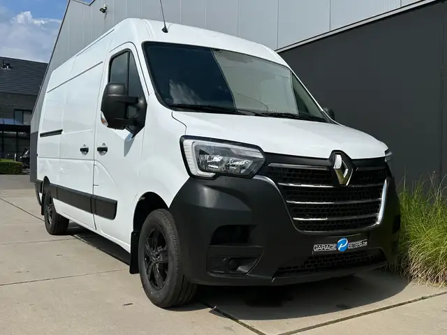 Renault Master main image