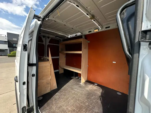 Renault Master view 4