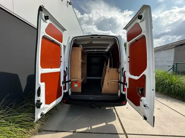 Renault Master view 6