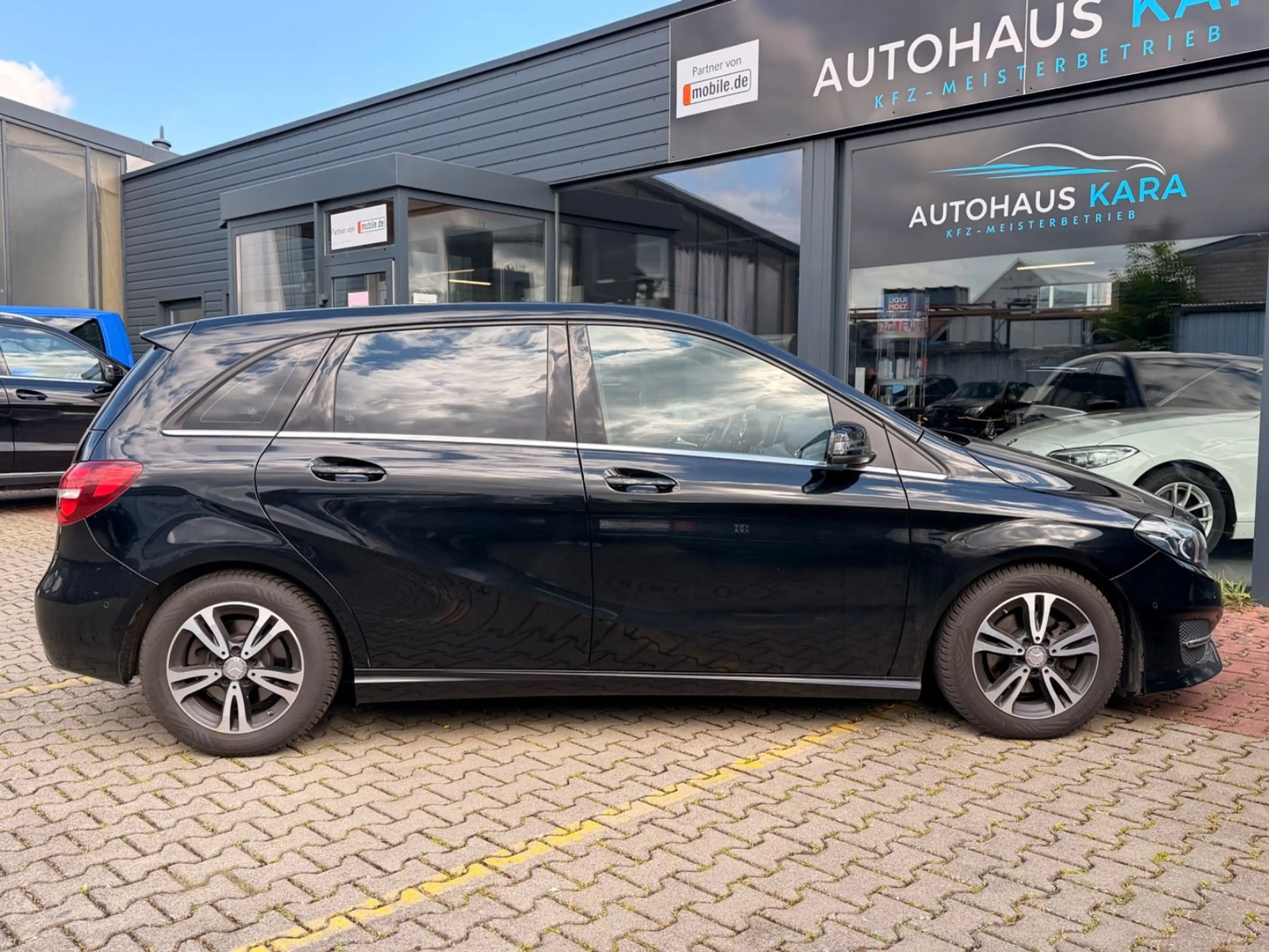 Mercedes-Benz B 220 CDI Urban/LED — photo 7