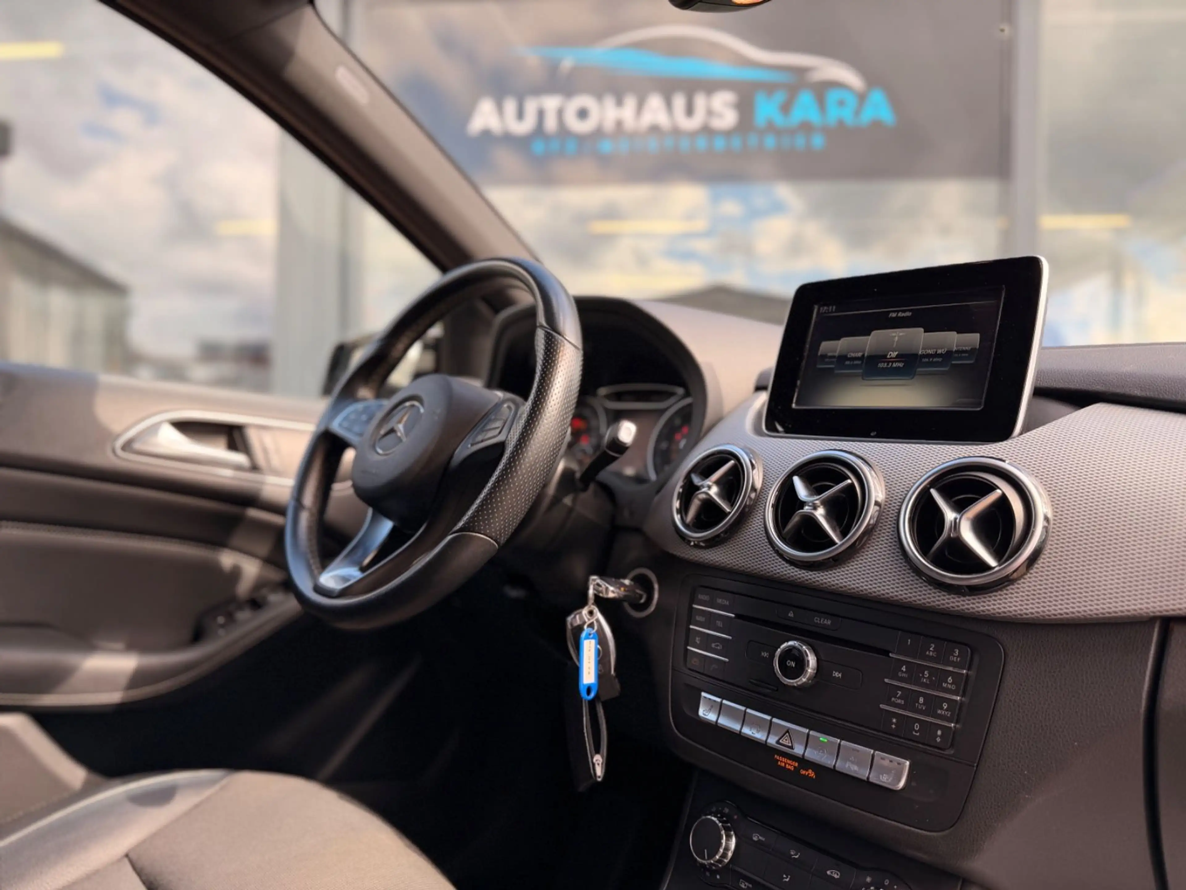 Mercedes-Benz B 220 CDI Urban/LED — photo 9