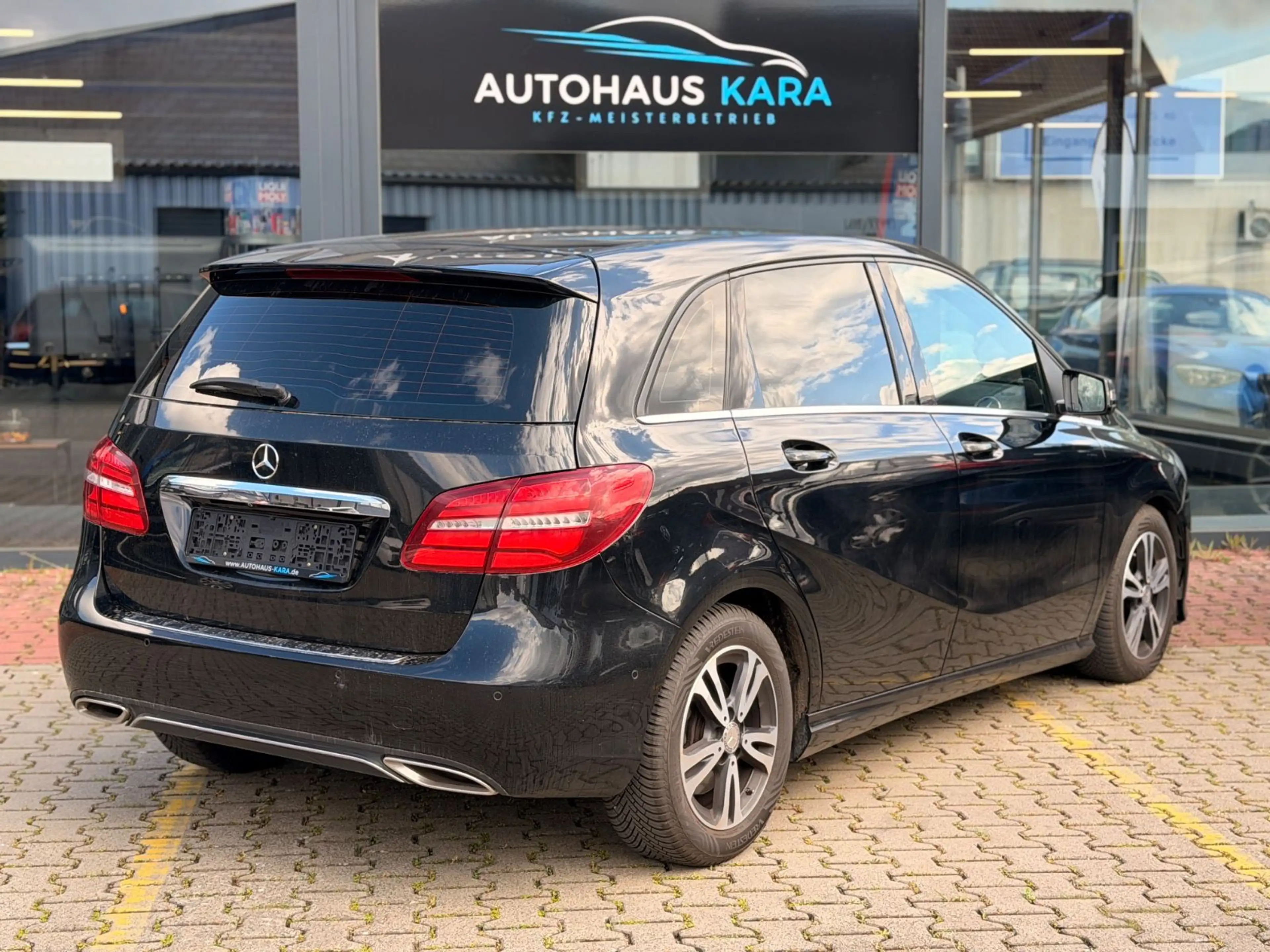 Mercedes-Benz B 220 CDI Urban/LED — photo 6
