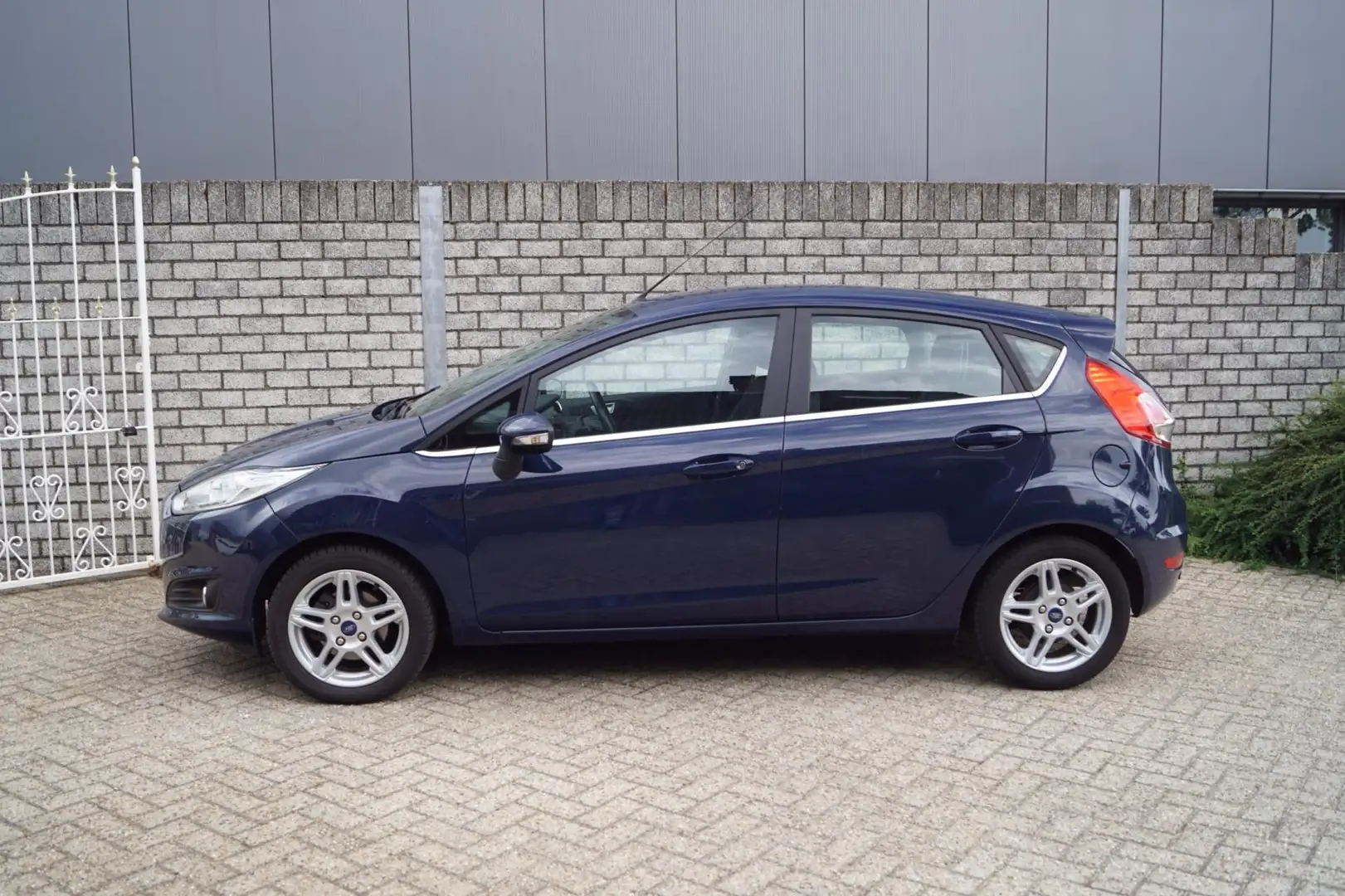 Ford Fiesta 1.0 EcoBoost Titanium 5 Deurs Navi Clima Cruise PD Blauw - 2