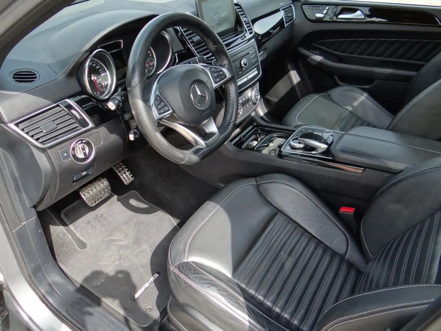 Mercedes-Benz GLE 450 Coupé AMG 4Matic Aut. Grau - 2
