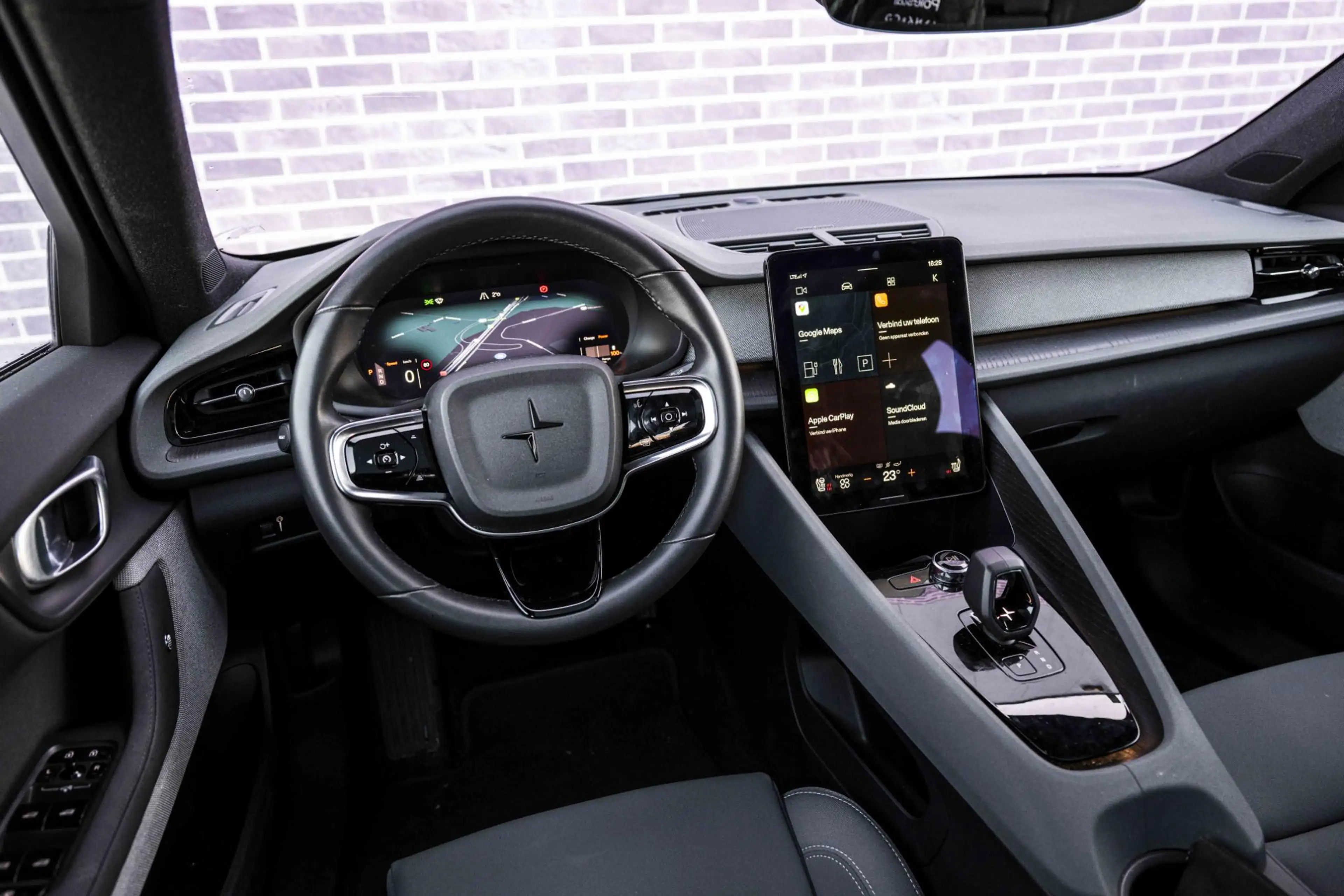 Polestar 2 Standard Range Single Motor 63kWh | Pilot Pack | P — photo 11