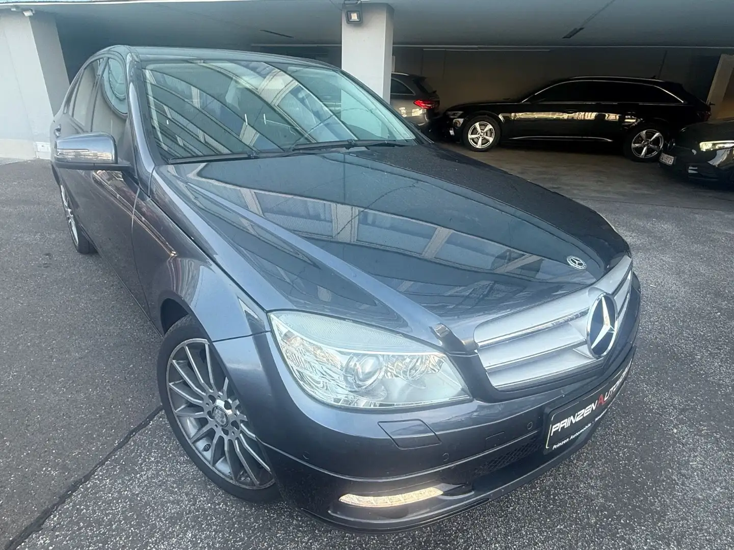 Mercedes-Benz C 350 AVANTG*AUT*LEDER*NAVI*PDC*METALLIC Šedá - 1