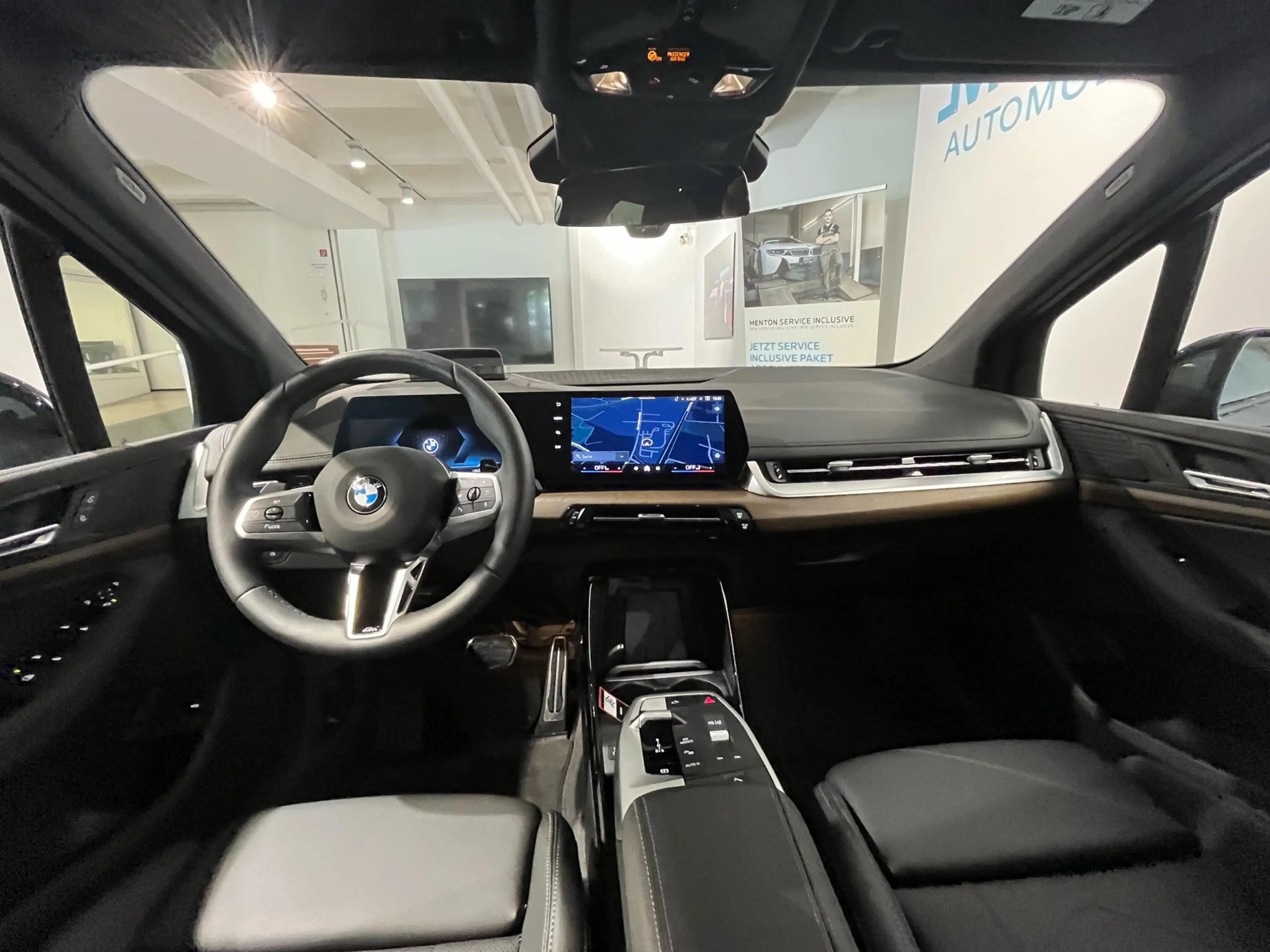 BMW 223 i XDRIVE — photo 12