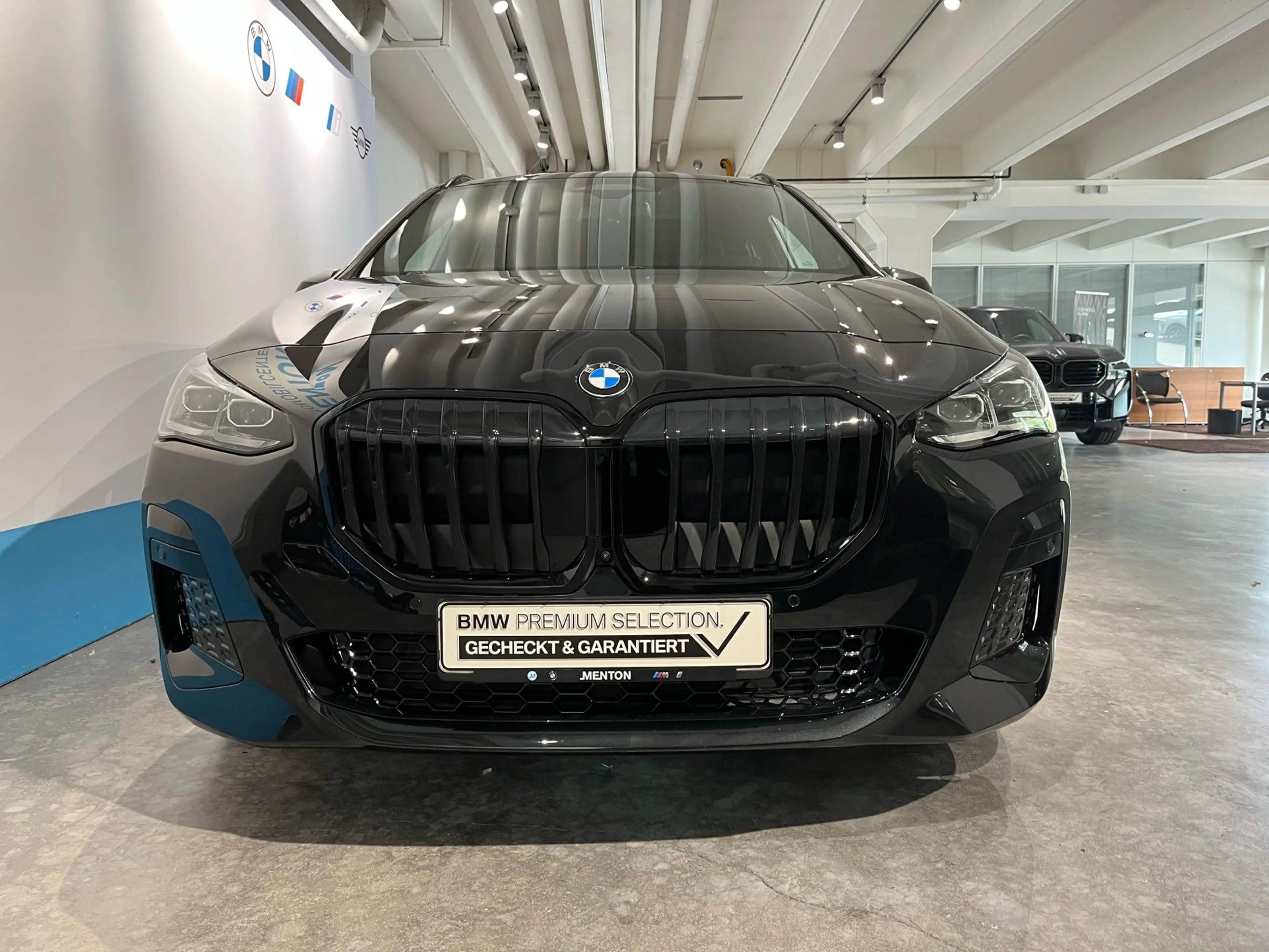 BMW 223 i XDRIVE — photo 8