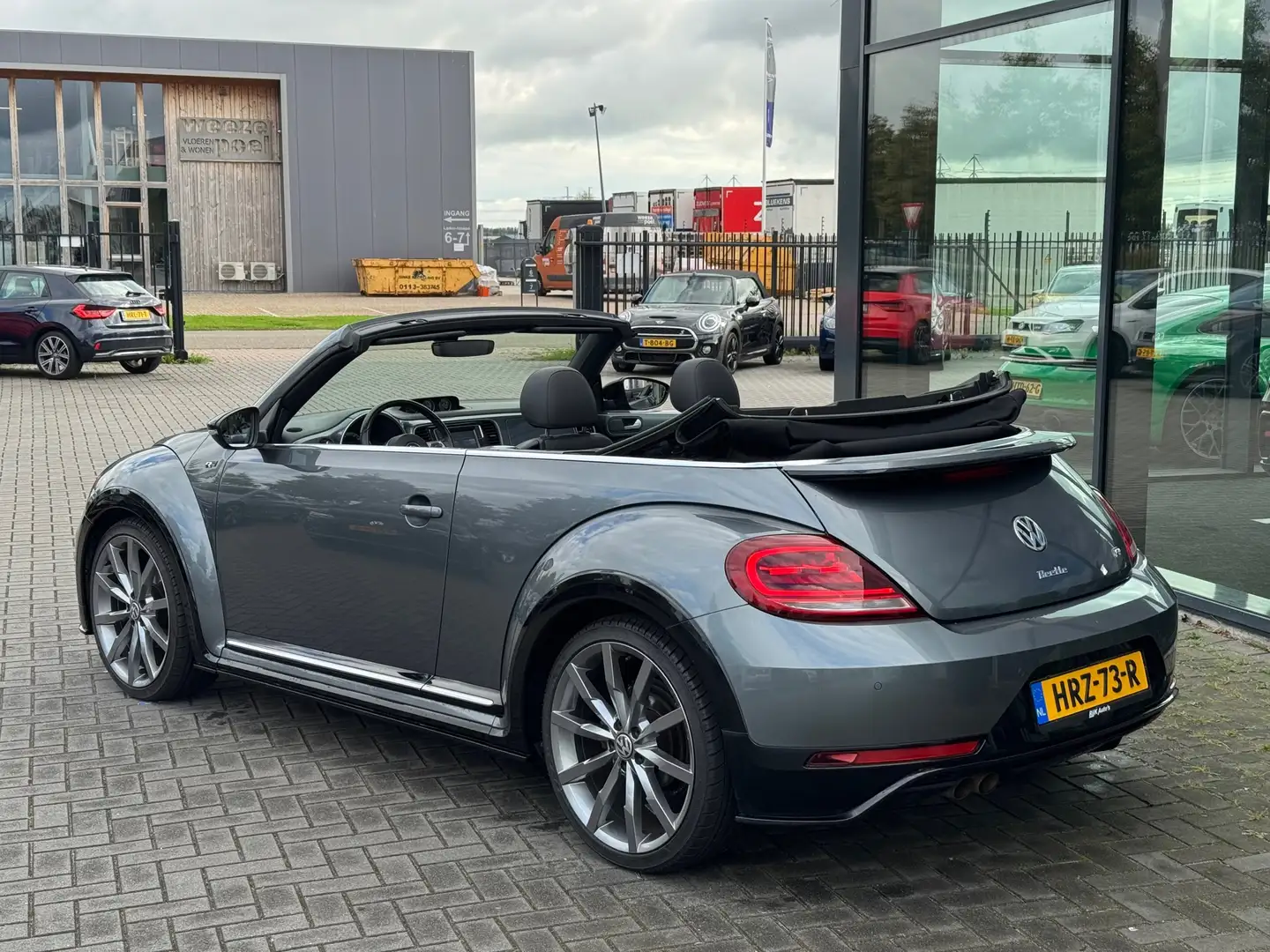 Volkswagen Beetle Cabriolet 1.4 TSI R-Line * Camera * led * 20 inch Gris - 2