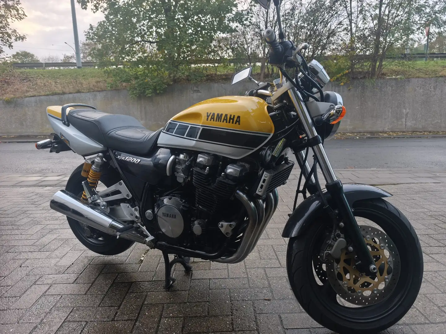 Yamaha XJR 1200 Желтый - 1